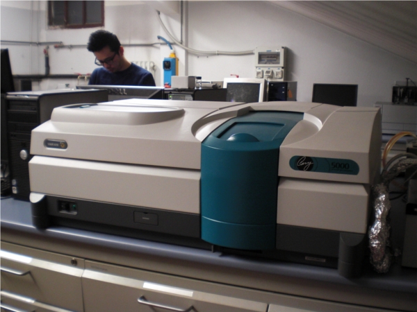 Agilent Cary 500 spectrometer